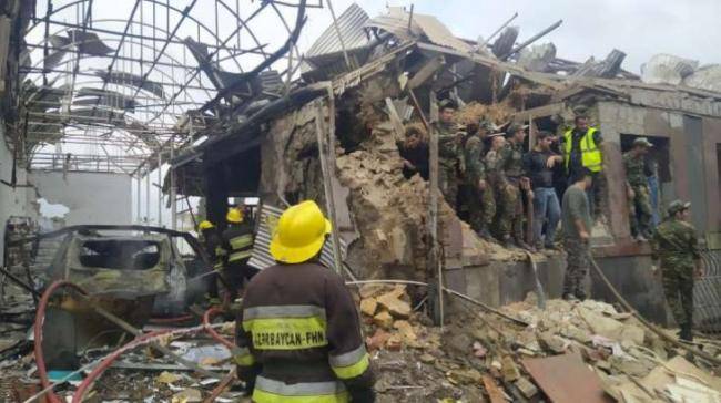 Hikmət Hacıyev: “Gəncəyə dörd yeni raket düşüb”