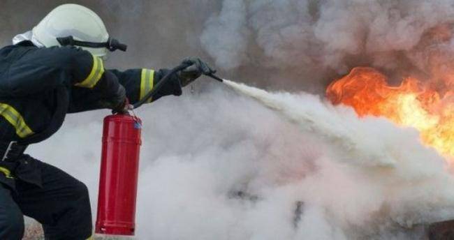 Bakıda köşk yanıb