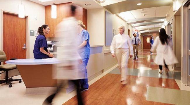 ÖZƏL KLİNİKADA BİABIRÇILIQ! Virusdan ölən xəstəyə