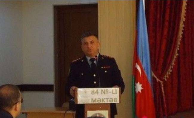 İşdən çıxarılan RƏİS görün hansı məmurun