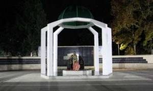 Şəhidlərimizin uyuduğu xiyaban işıqlandırılıb - Xəbər şəkili