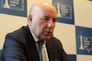 “İlin sonunadək çox cüzi bir resessiya olacaq” - Elman Rüstəmov Xəbər şəkili