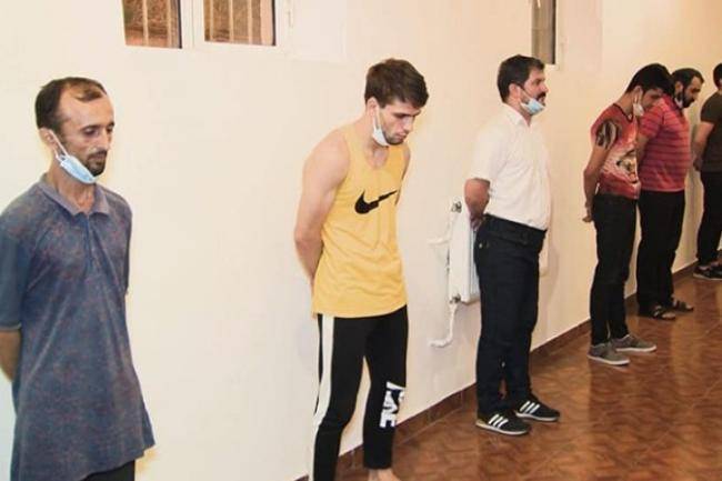 Milli Məclisə hücum edən bu şəxslər həbs edildi -