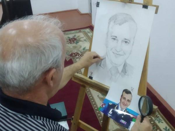 Canlı yayımda şəhid generalımızın portretini yaratdı -