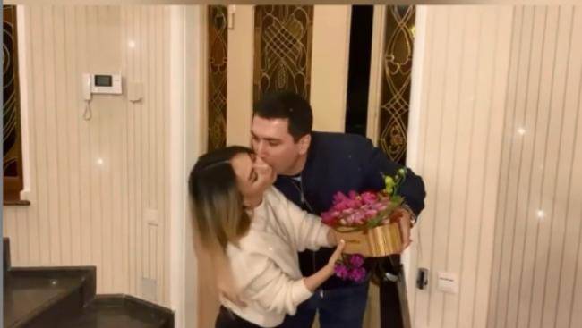 Həyat yoldaşından Mananaya SÜRPRİZ -