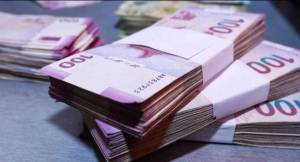 Bu şəxslərin maaşı 890 manat oldu -