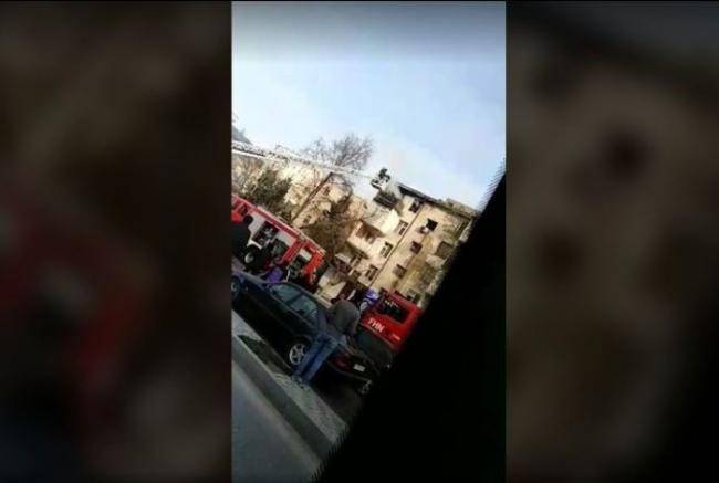 Bakıda beşmərtəbəli yaşayış binasında yanğın: