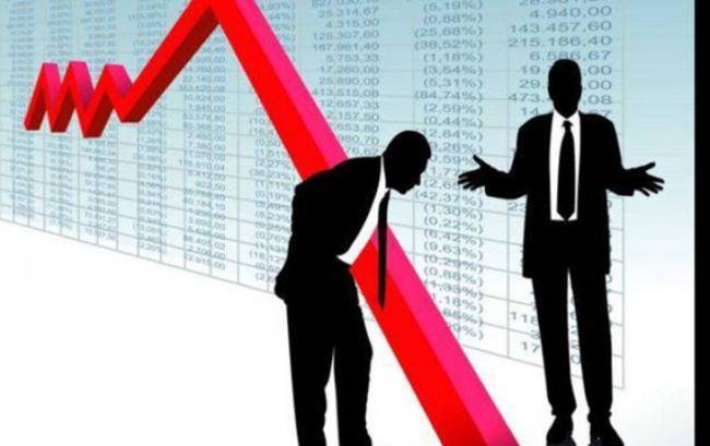 Ermənistanın milli valyutası dəyərini itirir