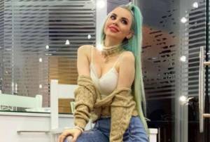 Kişiləri təhqir edən azərbaycanlı modeldən AÇIQLAMA - Xəbər şəkili
