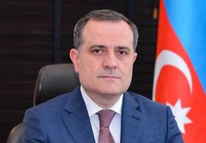 Nazir Bərdədə törətilən qətliamdan yazdı