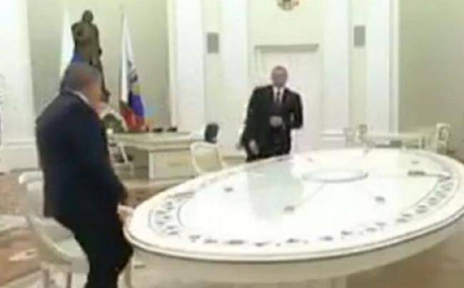 İlham Əliyev Paşinyanla salamlaşmadı -