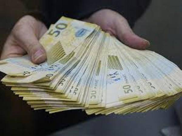 DİQQƏT! Bu şəxslərə əlavə pul veriləcək -