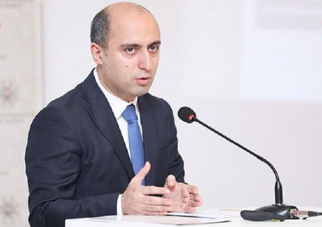 Təhsil naziri valideynlərə