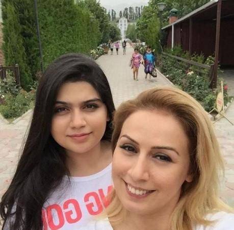 Özünü Rozanın qızının gözləri qarşısında öldürdü