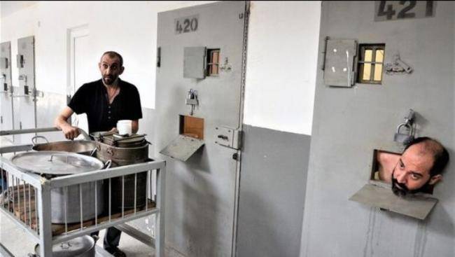 Ermənistanda məhkumlardan intihar&ccedil;ı dəstələr yaradılır - 