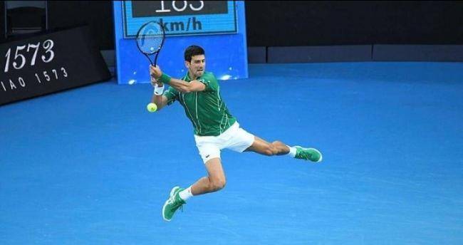 Dünyanın bir nömrəli tennisçisi koronavirusa yoluxub