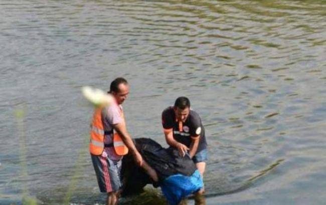 6 aylıq hamilə arvadını dənizdə boğan şəxs hakim önündə