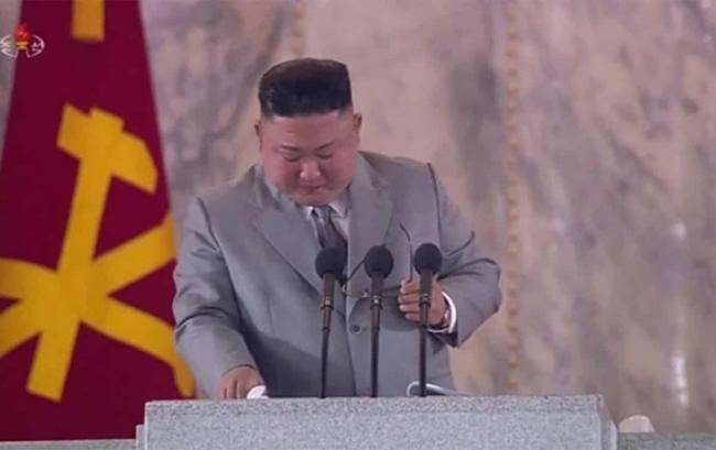 Kim Çen In üzr istəyib ağladı -