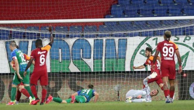 "Qalatasaray"ın qapıçısı doğum günündə əməliyyat olunacaq