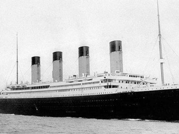 “Titanik”i batıran aysberqin nadir şəkili tapıldı -