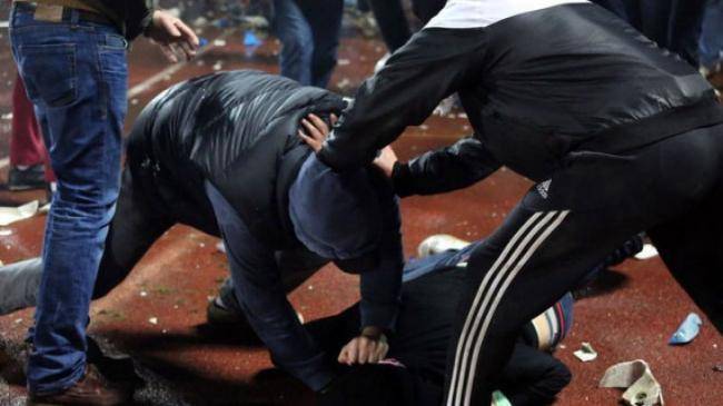 Ermənilər silahlarla azərbaycanlılara