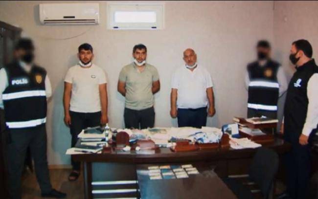 Azərbaycanda milyonlar mənimsəyən vəzifəli şəxslər ələ keçdi -