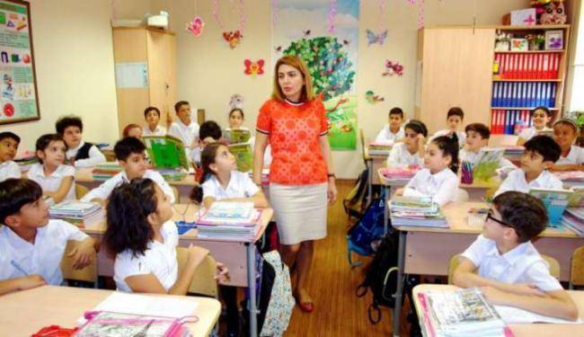 Yeni tədris ilinə hazırlıq m&uuml;zakirə olunur - 