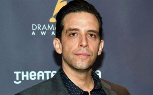 Ayağı kəsilən aktyor koronavirusdan öldü