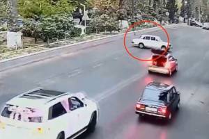 Göyçayda toy karvanında avtoxuliqanlıq edən sürücü saxlanılıb - VİDEO Xəbər şəkili