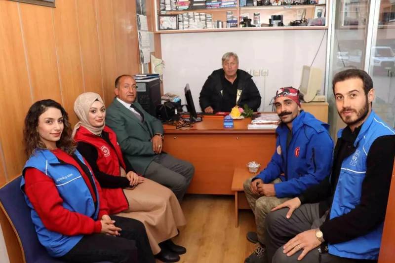 Ümumdünya Jurnalistlər Günü Münasibətilə Oltu Gənclik Mərkəzindən Dursun Murat Aydına Xüsusi Təşəkkür