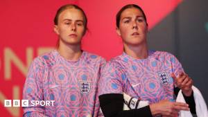 Mary Earps İddia Edir: Hannah Hampton-ın Komandaya Qaytarılması "Pis Davranışın Mükafatlandırılması" idi