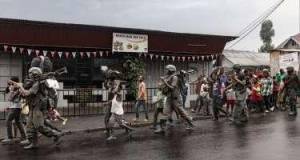 Üsyançılar paytaxtı mühasirəyə aldı