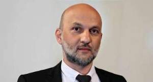 Tanınmış jurnalistə vəzifə verildi Xəbər şəkili