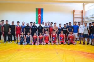 Azərbaycanın titullu güləşçiləri yeniyetmə və gənclərə "ustad dərsi" keçiblər Xəbər şəkili