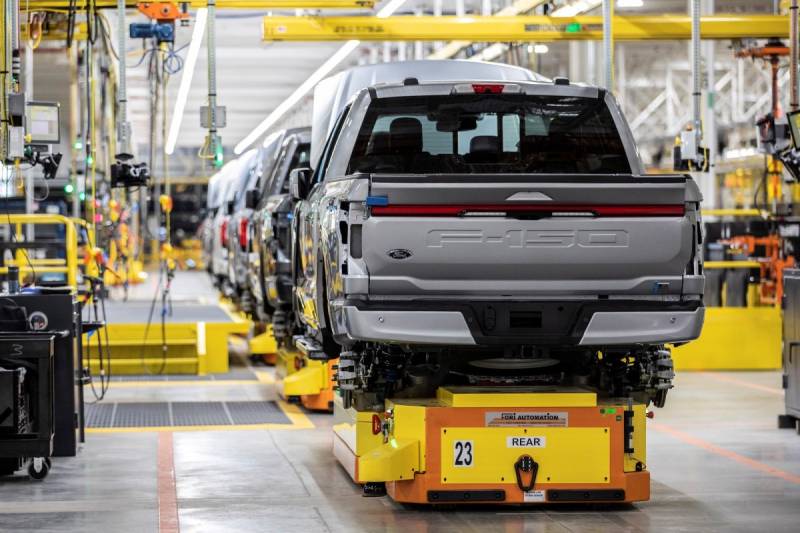 Ford F-150 Lightning Elektrik Pikapının İstehsalını Müvəqqəti Dayandırır - Zərər Və Gəlir Prioriteti