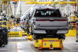 Ford F-150 Lightning Elektrik Pikapının İstehsalını Müvəqqəti Dayandırır - Zərər Və Gəlir Prioriteti Xəbər şəkili