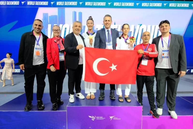 Taekvondo üzrə Dünya Çempionatı: Nafia Quş Aydın və Emine Göyebakandan Çində İki Qızıl Medal Xəbər şəkili