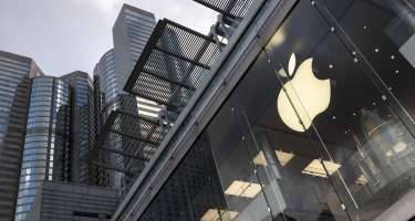 “Apple” şirkətinin səhmləri ilk dəfə 4 trilyon dolları keçdi