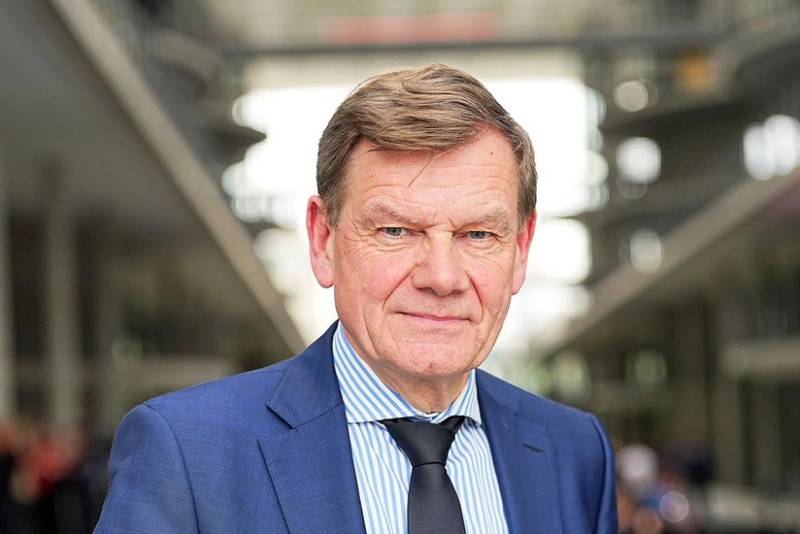 Almaniyanın XİN başçısı İsrail və "Hizbullah"ı atəşkəsə riayət etməyə çağırıb