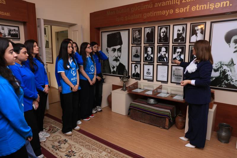 Azərbaycan milli mətbuatının 150 illik yubileyi ilə əlaqədar MEDİA və RİİB könüllüləri Zərdab şəhərinə səfər ediblər (FOTO)