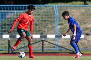 Ronaldunun oğlu ilk dəfə Portuqaliyanın U16 yığmasına çağırılıb Xəbər şəkili
