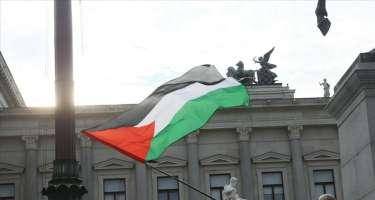 Fələstin tərəfdarı tələbələr Vyana universitetinə girişi bağladı