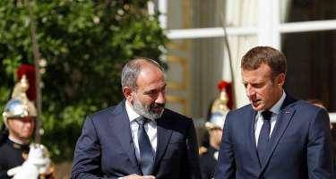 Paşinyan Makrona zəng etdi