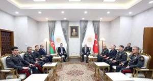 Yaşar Gülər Azərbaycanın müdafiə nazirinin müavinini qəbul etdi Xəbər şəkili