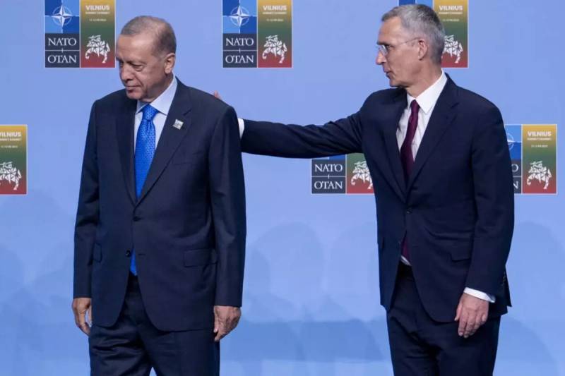 Stoltenberqin unudulmaz qarğıdalı xatirəsi: Prezident Ərdoğan keçmiş NATO Baş Katibinin kitabındakı dialoqu təsdiqlədi Xəbər şəkili