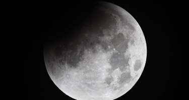 Dünyanın yeni yarımçıq peyki kəşf edildi