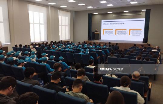 Qarabağ Universitetində “Mənəvi Dəyərlər” Günü Təntənəli Şəkildə Keçirilib Xəbər şəkili