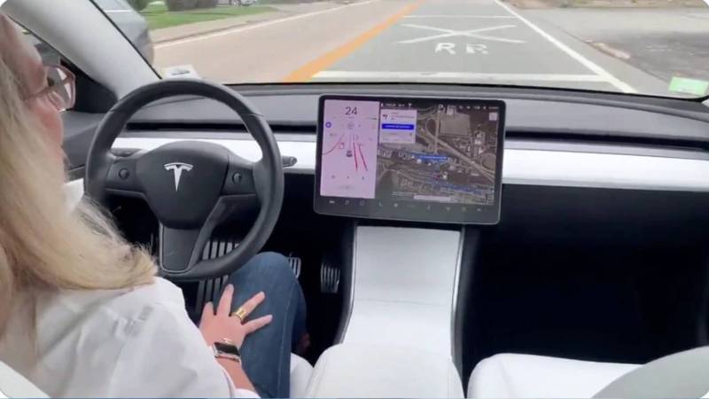Tesla FSD V12 Sistemi Türkiyə Və Avropa Şəhər Yollarına Gətirilir: Yeniliklərin Təfərrüatı