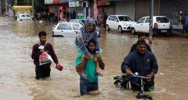 Kəşmirdə daşqında 32 nəfər öldü