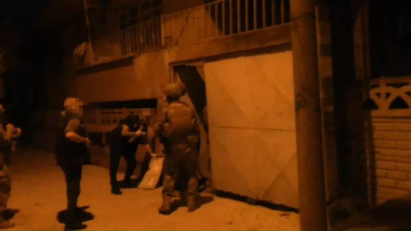 Sakaryada İŞİD-ə Qarşı Əməliyyat: İraq Vətəndaşı Olan 3 Şübhəli Həbs Edildi